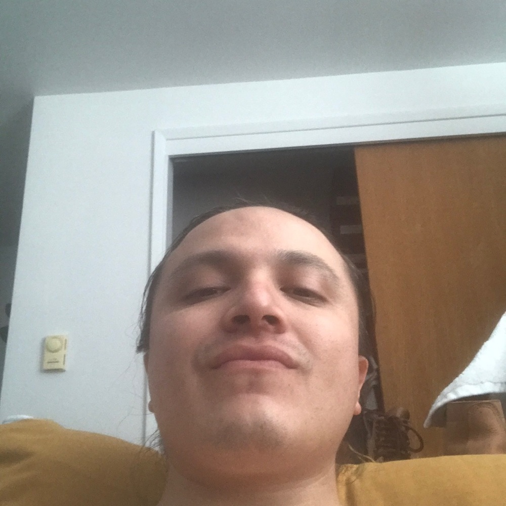 Meet your Posher, Julio